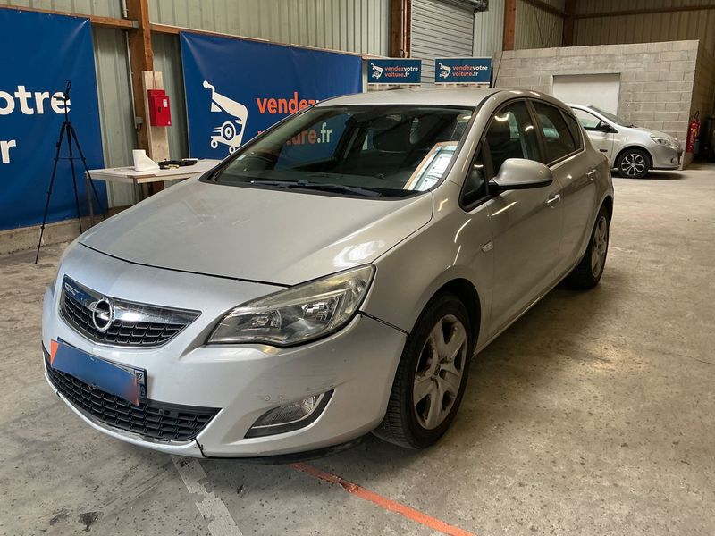 Opel Astra 1.7 CDTI Enjoy 2011