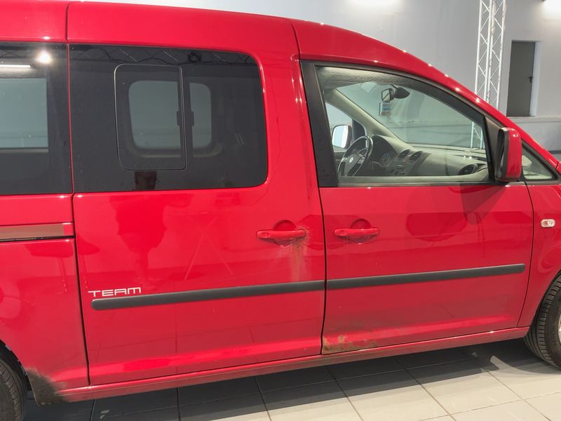 Volkswagen Caddy 2.0 TDI Maxi Life Team 2010 – снимка 10