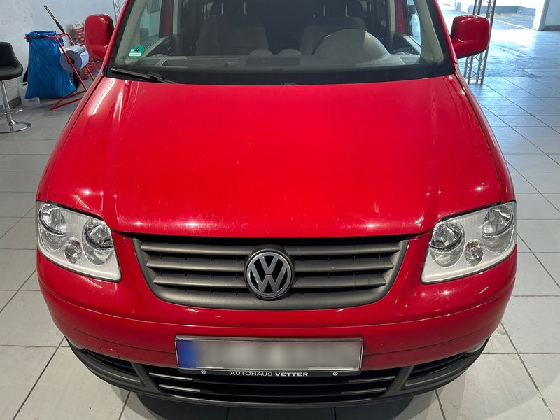 Volkswagen Caddy 2.0 TDI Maxi Life Team 2010 – снимка 45