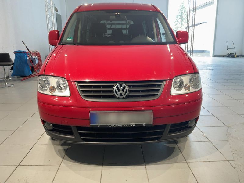 Volkswagen Caddy 2.0 TDI Maxi Life Team 2010 – снимка 14