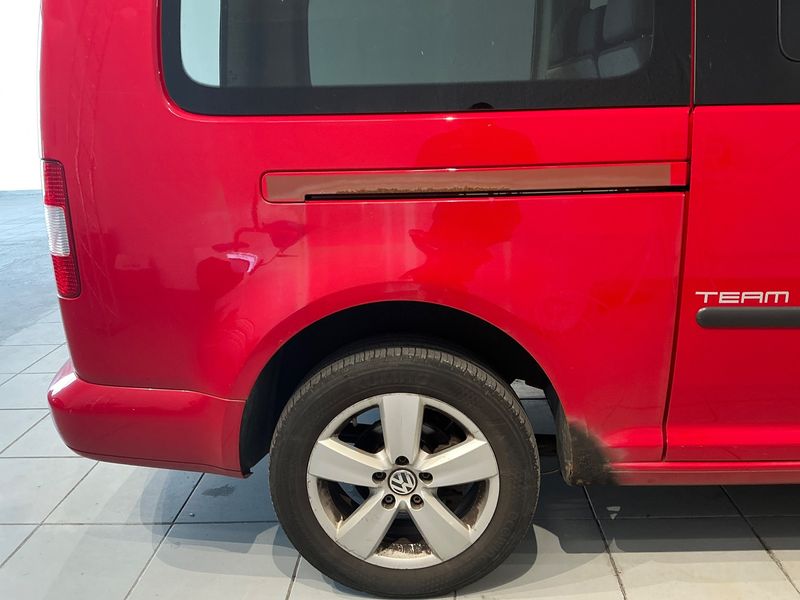 Volkswagen Caddy 2.0 TDI Maxi Life Team 2010 – снимка 24