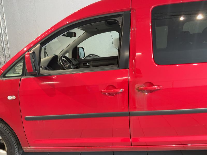 Volkswagen Caddy 2.0 TDI Maxi Life Team 2010 – снимка 4