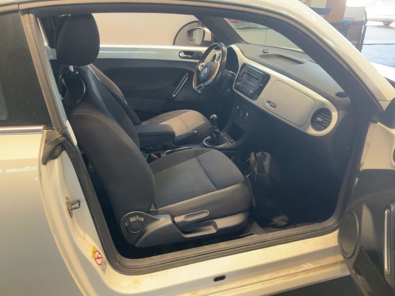 Volkswagen Beetle 1.2 TSI Design 2014 – снимка 16