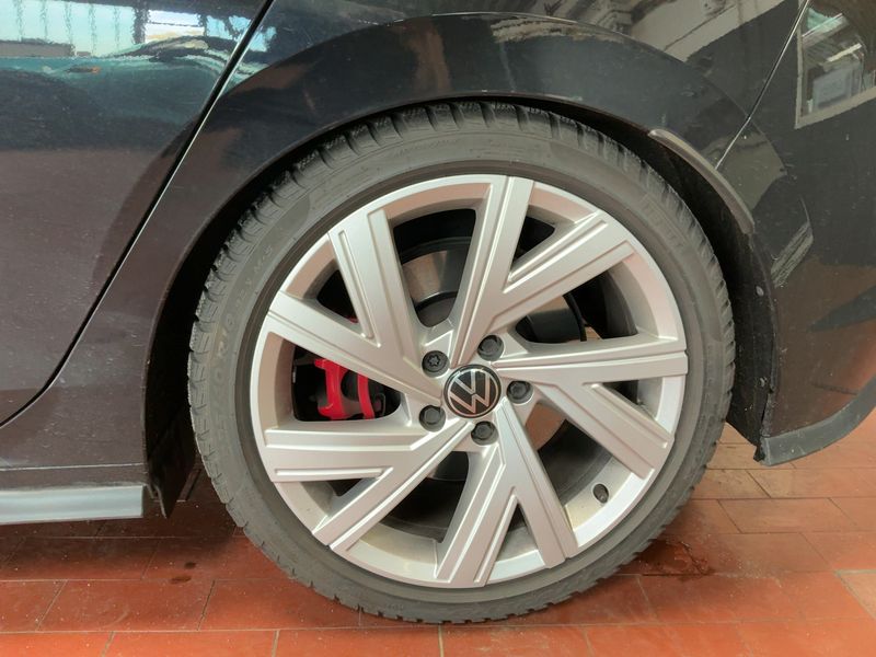 Volkswagen Golf VIII 2.0 TSI GTI Clubsport 2021 – снимка 5