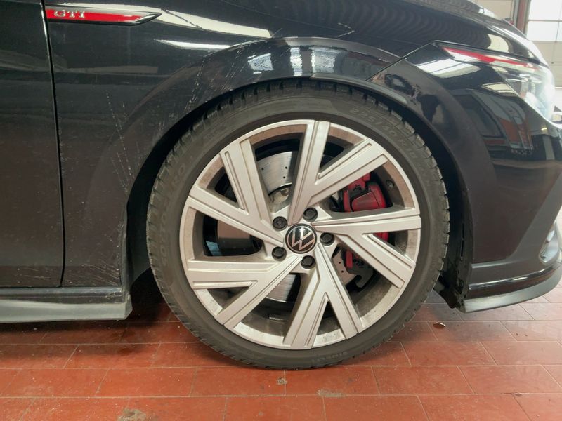 Volkswagen Golf VIII 2.0 TSI GTI Clubsport 2021 – снимка 11