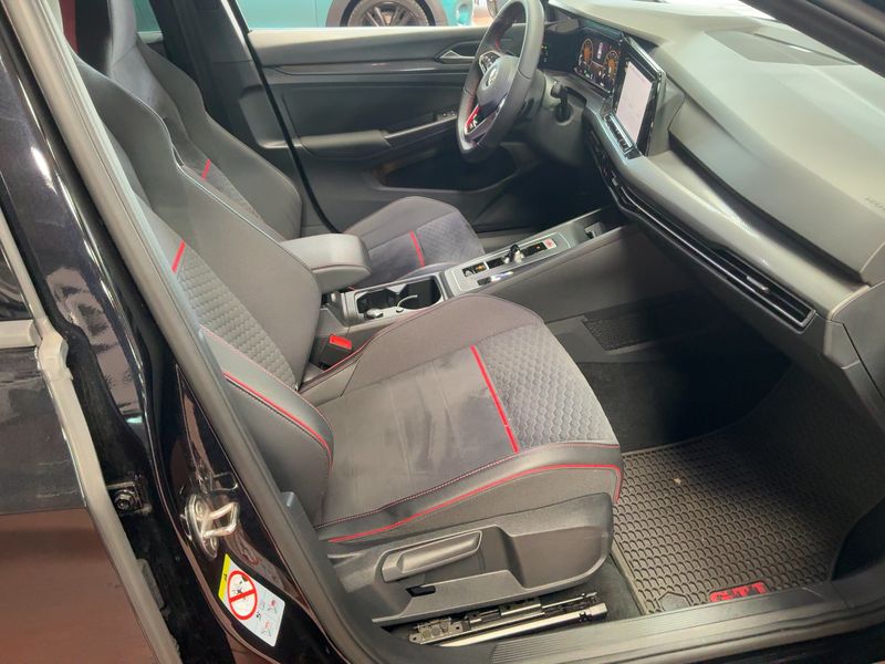 Volkswagen Golf VIII 2.0 TSI GTI Clubsport 2021 – снимка 17