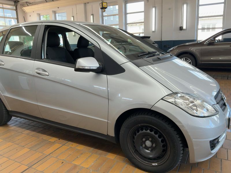 Mercedes-Benz A-Klasse A 160 Classic 2009 – снимка 12