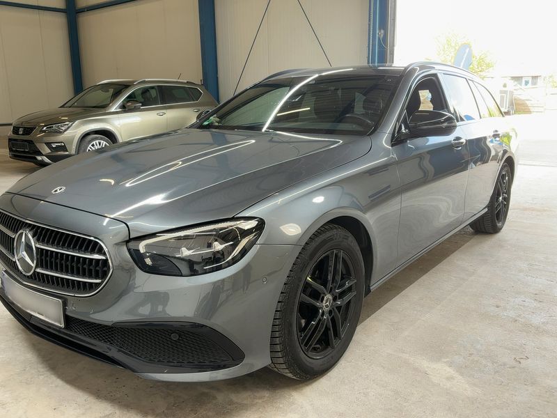 Mercedes-Benz E-Klasse E 200 Mild-Hybrid T Avantgarde 2022 – снимка 1