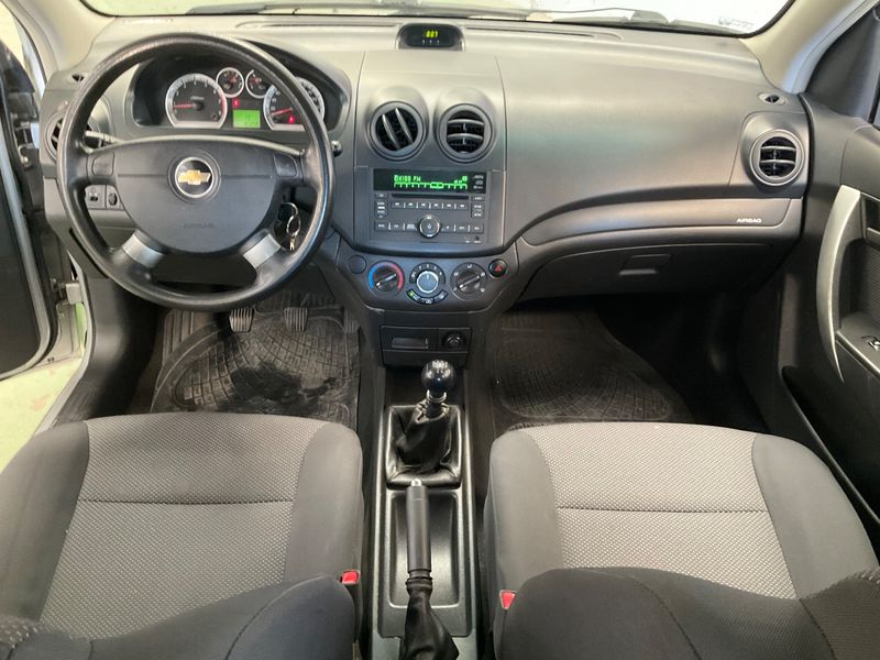 Chevrolet Aveo 1.4 LS 2010 – снимка 17