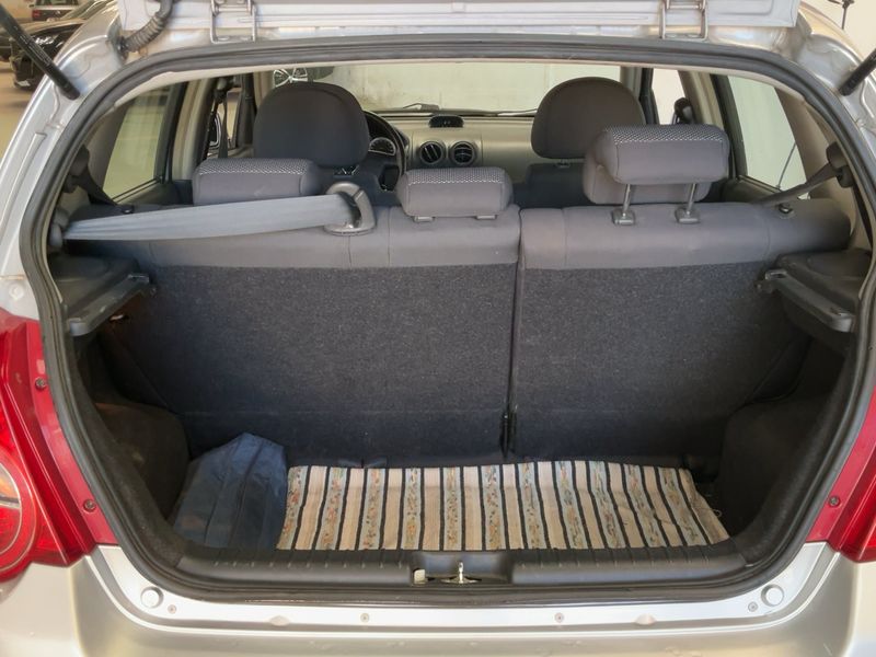 Chevrolet Aveo 1.4 LS 2010 – снимка 15