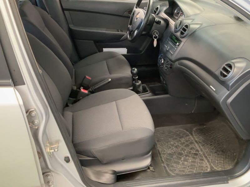 Chevrolet Aveo 1.4 LS 2010 – снимка 16