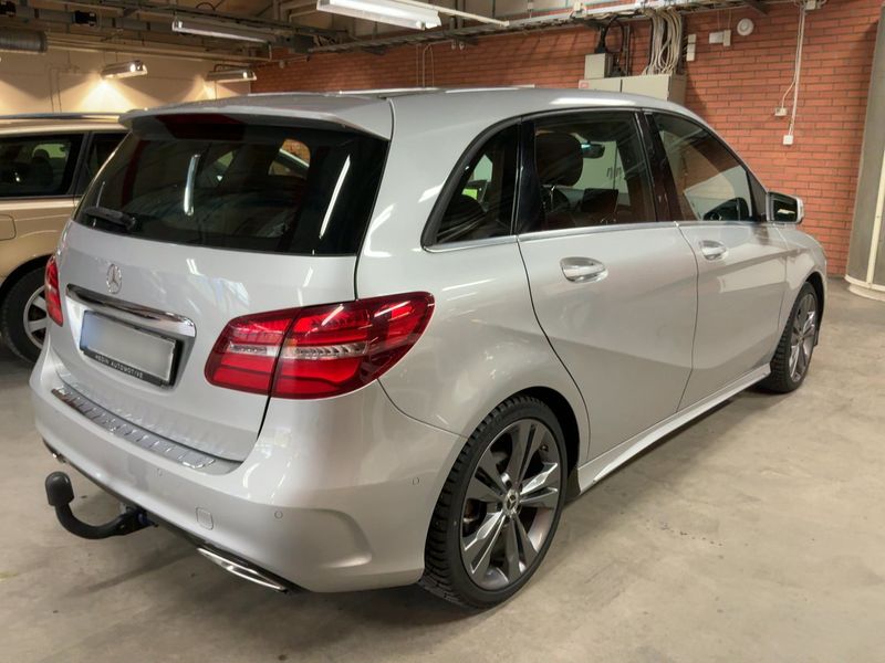 Mercedes-Benz B-Klasse B 180 CDI AMG Line 2016 – снимка 8