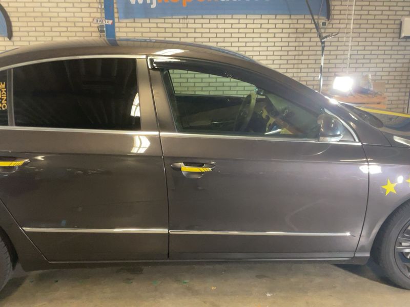 Volkswagen Passat 2.0 FSI Highline 2005 – снимка 10