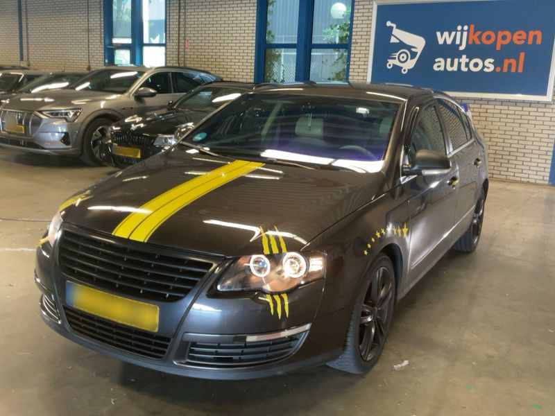 Volkswagen Passat 2.0 FSI Highline 2005 – снимка 2