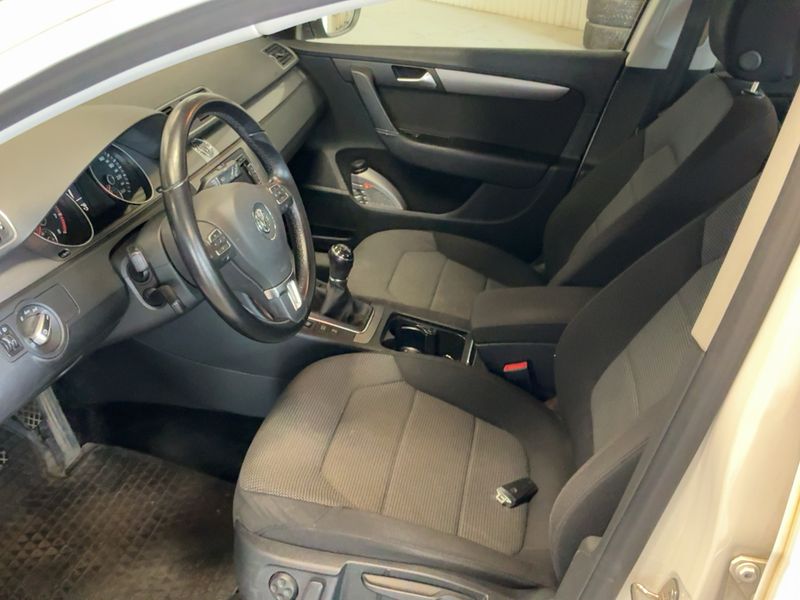 Volkswagen Passat 1.4 TSI Comfortline BlueMotion Tech 2014 – снимка 17