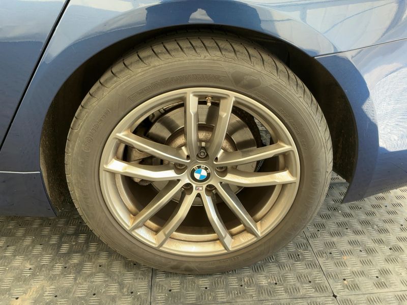 BMW 5er 520d xDrive M Sport 2020 – снимка 5