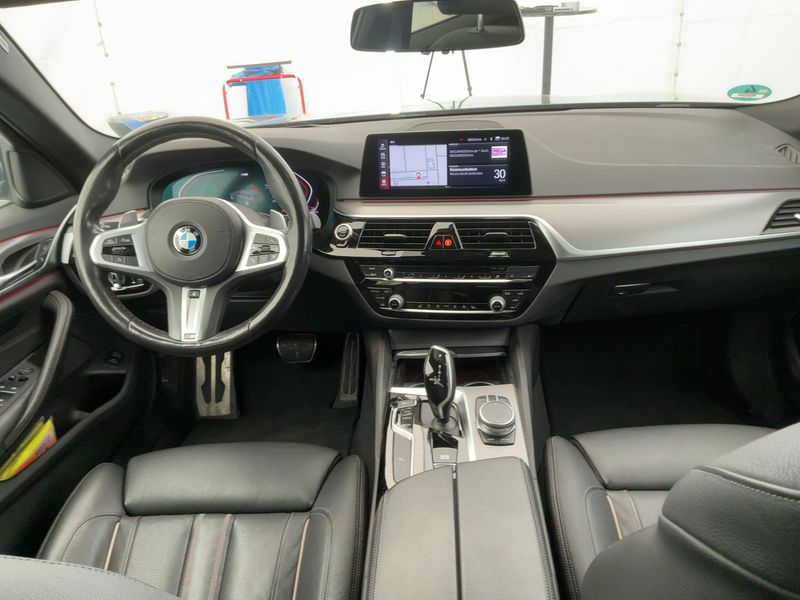 BMW 5er 520d xDrive M Sport 2020 – снимка 18