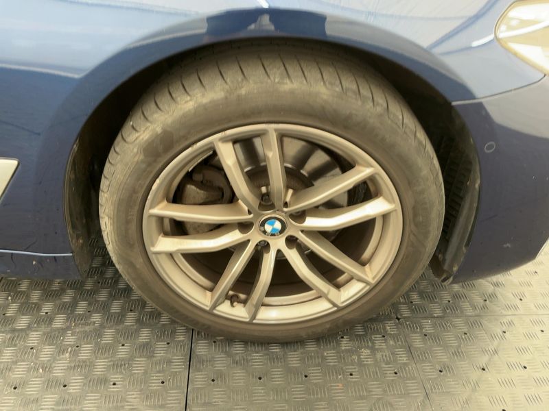 BMW 5er 520d xDrive M Sport 2020 – снимка 11