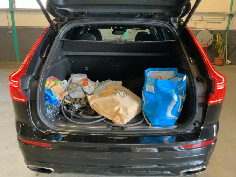Volvo XC60 2.0 T6 Plug-in Hybrid R-Design AWD 2018 – снимка 15