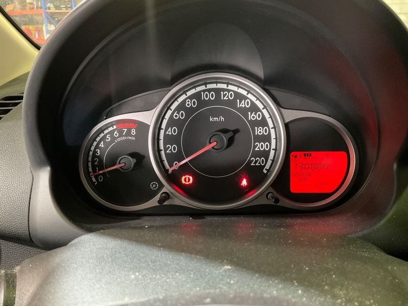 Mazda 2 1.3 Active 2011 – снимка 4