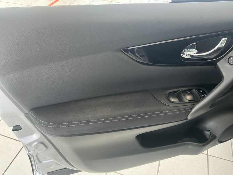 Nissan Qashqai 1.2 Acenta 2017 – снимка 26