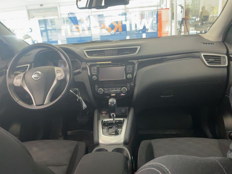Nissan Qashqai 1.2 Acenta 2017 – снимка 17