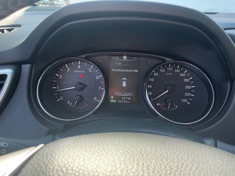 Nissan Qashqai 1.2 Acenta 2017 – снимка 18