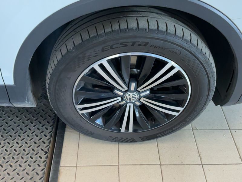 Volkswagen Tiguan 2.0 TDI Highline 4Motion BlueMotion Tech 2016 – снимка 11