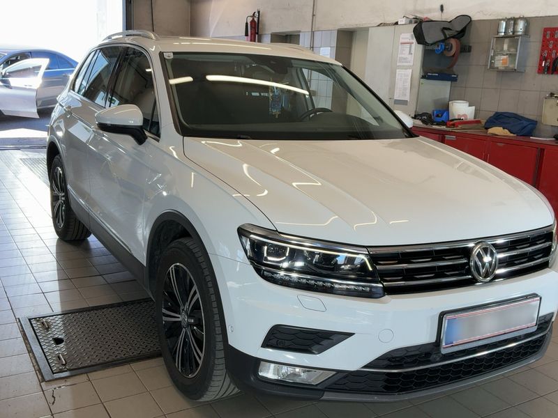 Volkswagen Tiguan 2.0 TDI Highline 4Motion BlueMotion Tech 2016 – снимка 12