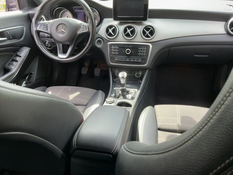 Mercedes-Benz CLA-Klasse CLA 180 d Shooting Brake Urban 2016 – снимка 17