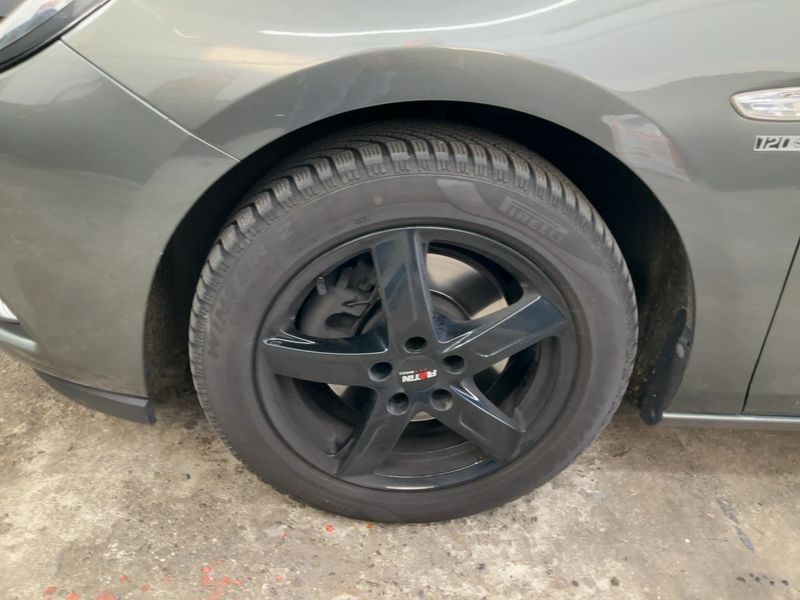 Opel Astra 1.6 CDTI 120 Jahre Start/Stop 2019 – снимка 3