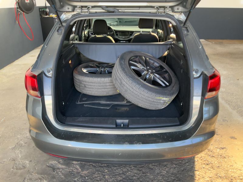Opel Astra 1.6 CDTI 120 Jahre Start/Stop 2019 – снимка 16