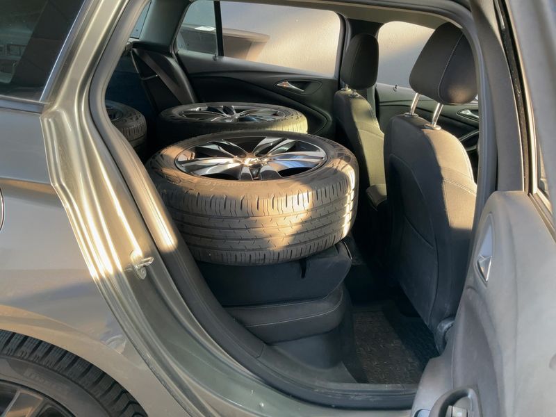 Opel Astra 1.6 CDTI 120 Jahre Start/Stop 2019 – снимка 20
