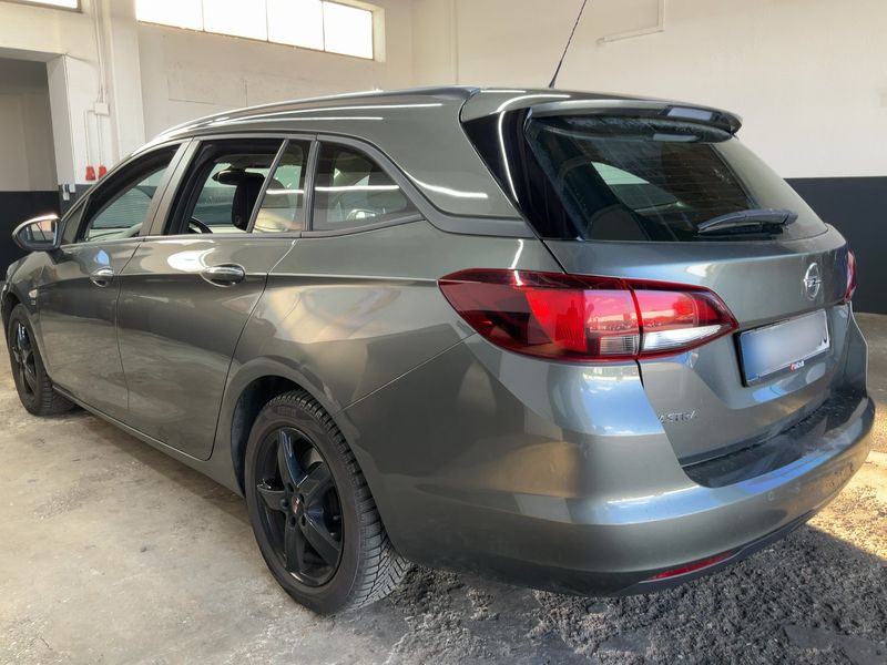 Opel Astra 1.6 CDTI 120 Jahre Start/Stop 2019 – снимка 6