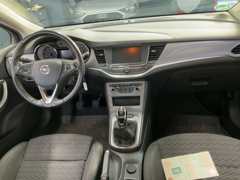 Opel Astra 1.6 CDTI 120 Jahre Start/Stop 2019 – снимка 18