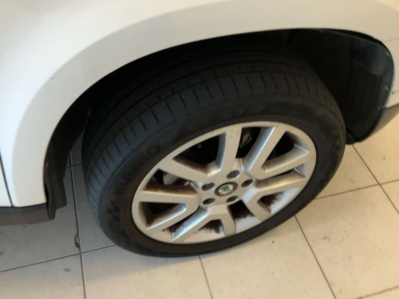 Skoda Yeti 2.0 TDI Experience 4x4 2010 – снимка 11