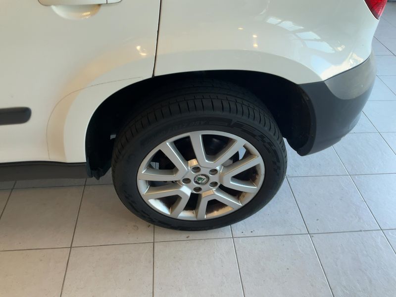 Skoda Yeti 2.0 TDI Experience 4x4 2010 – снимка 5