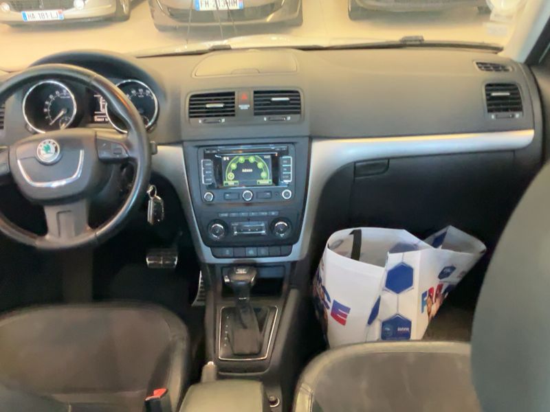 Skoda Yeti 2.0 TDI Experience 4x4 2010 – снимка 17