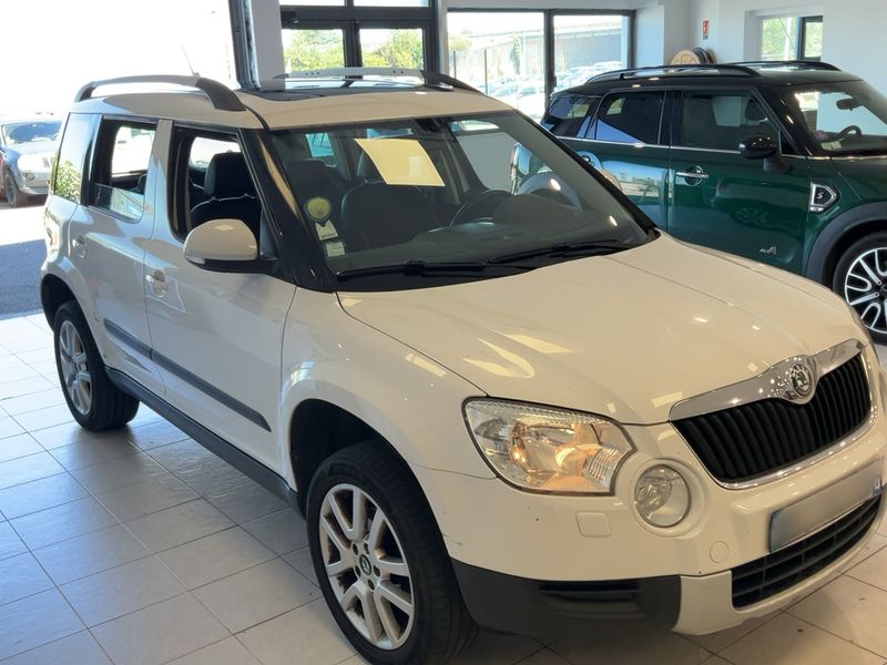 Skoda Yeti 2.0 TDI Experience 4x4 2010 – снимка 12