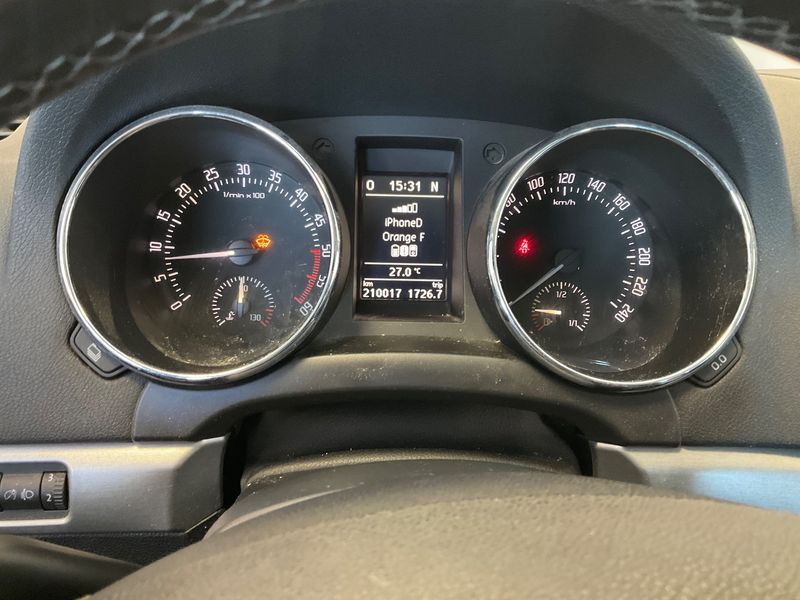 Skoda Yeti 2.0 TDI Experience 4x4 2010 – снимка 18