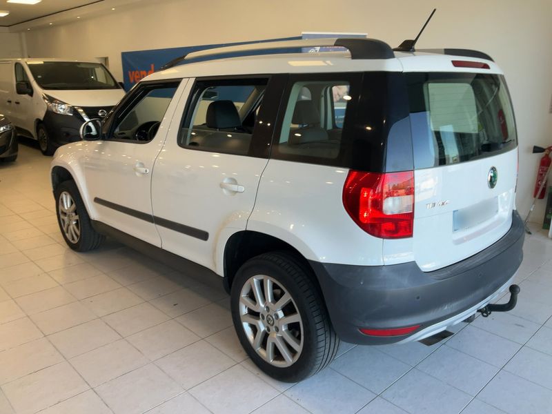 Skoda Yeti 2.0 TDI Experience 4x4 2010 – снимка 6