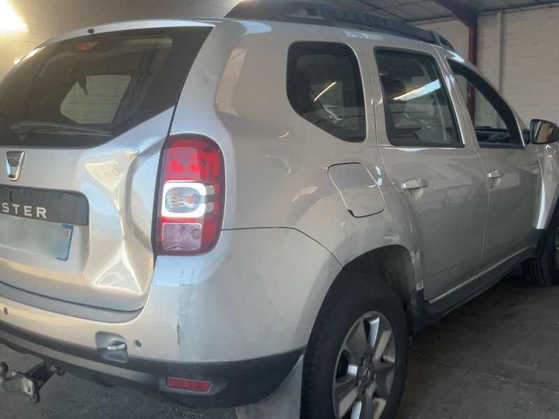 Dacia Duster 1.5 dCi Lauréate Plus 4x2 2017 – снимка 8