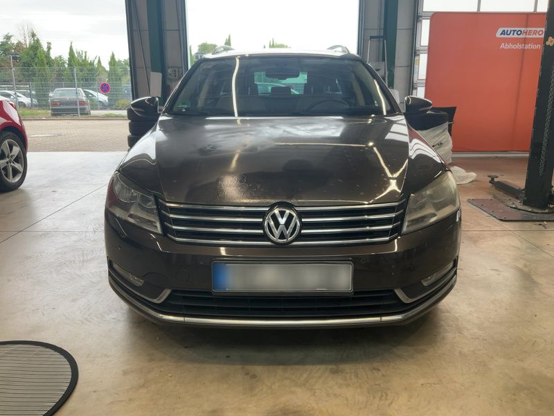 Volkswagen Passat 2.0 TDI Comfortline BlueMotion Tech 2013 – снимка на щета 14