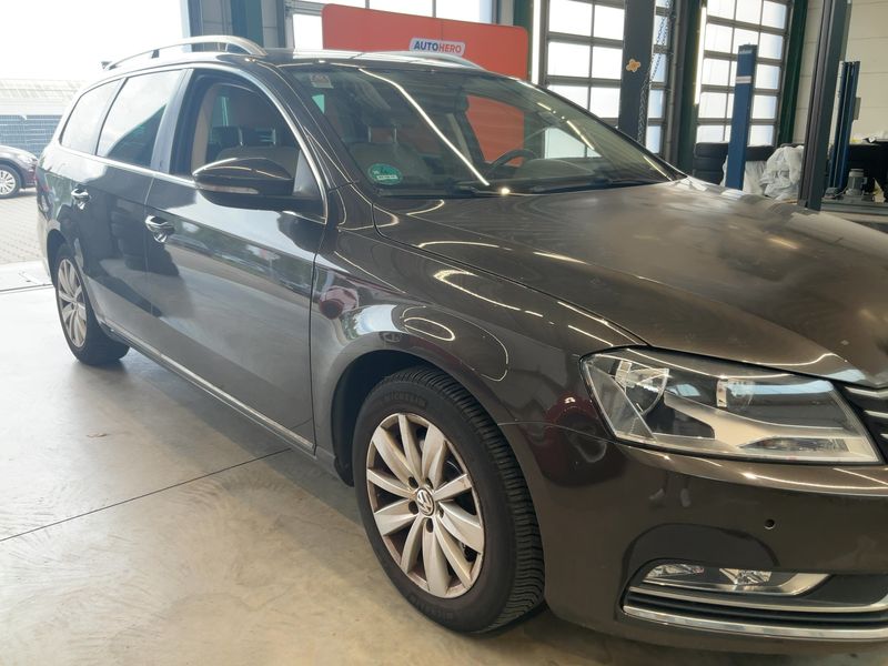 Volkswagen Passat 2.0 TDI Comfortline BlueMotion Tech 2013 – снимка на щета 12