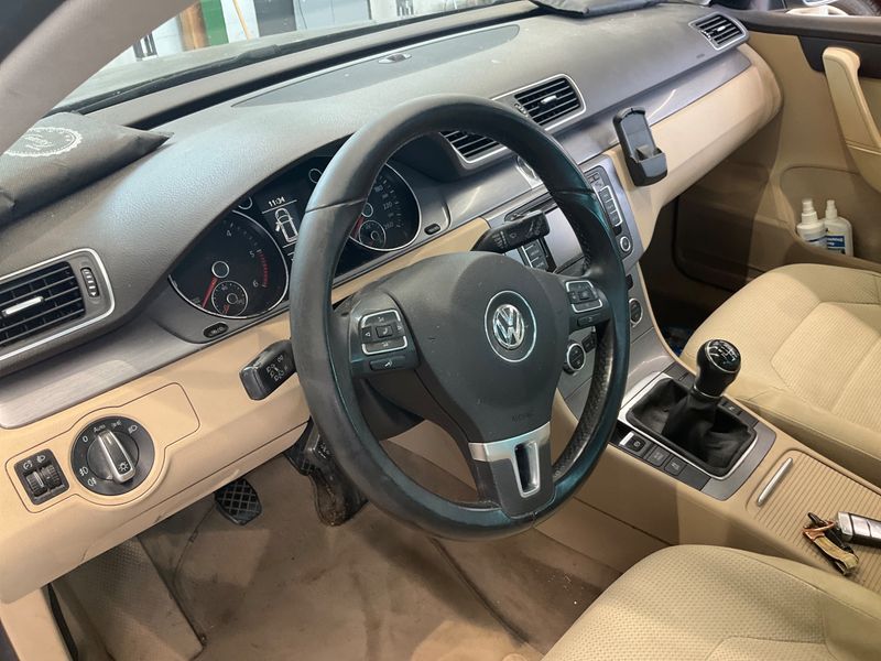 Volkswagen Passat 2.0 TDI Comfortline BlueMotion Tech 2013 – снимка на щета 45