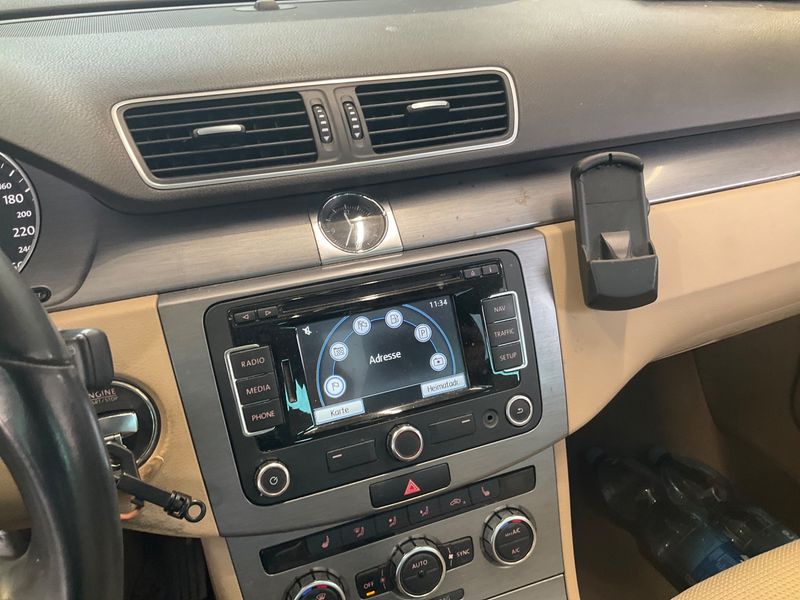 Volkswagen Passat 2.0 TDI Comfortline BlueMotion Tech 2013 – снимка на щета 50