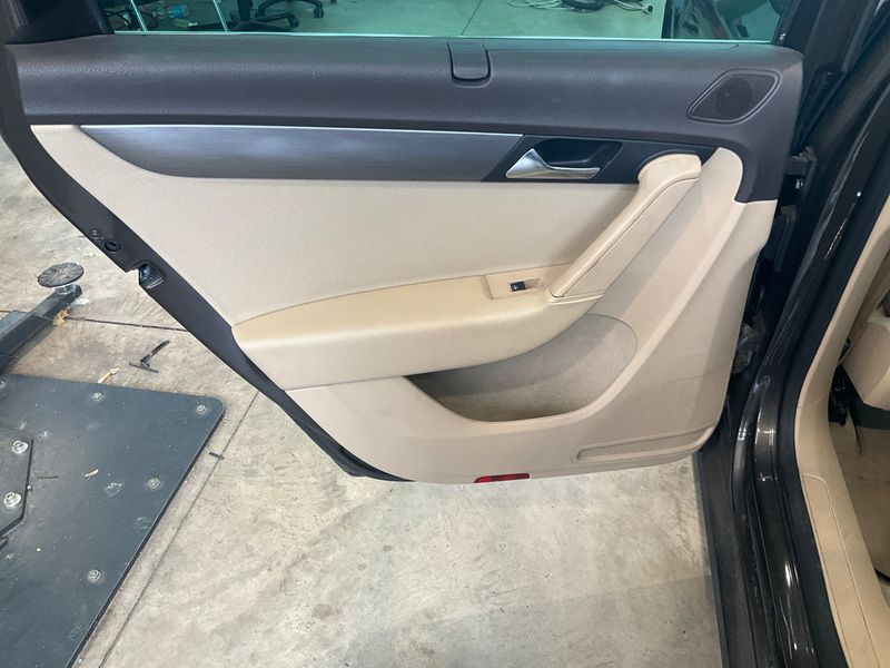 Volkswagen Passat 2.0 TDI Comfortline BlueMotion Tech 2013 – снимка на щета 48