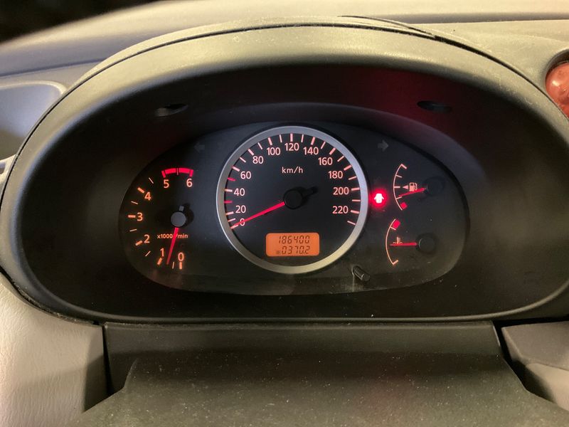 Nissan Almera Tino 2.2 dCi Visia 2005 – снимка 4