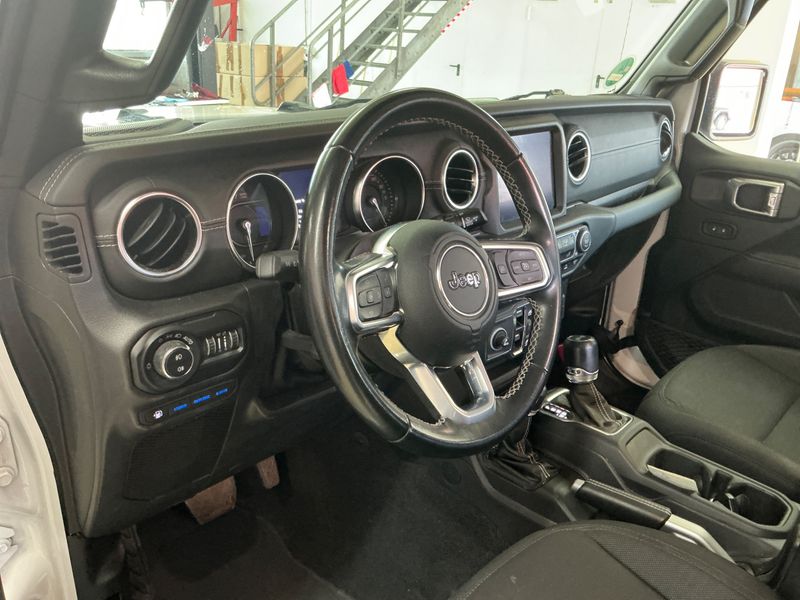 Jeep Wrangler Unlimited 2.0 4xe Plug-in Hybrid Sahara 2021 – снимка 23