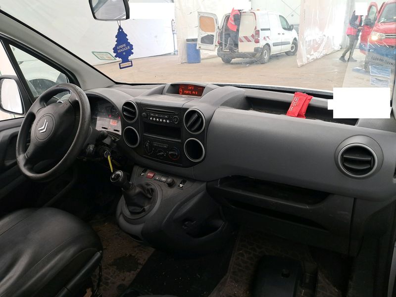Citroen Berlingo 1.6 Blue-HDi Confort L1 2017 – снимка 4